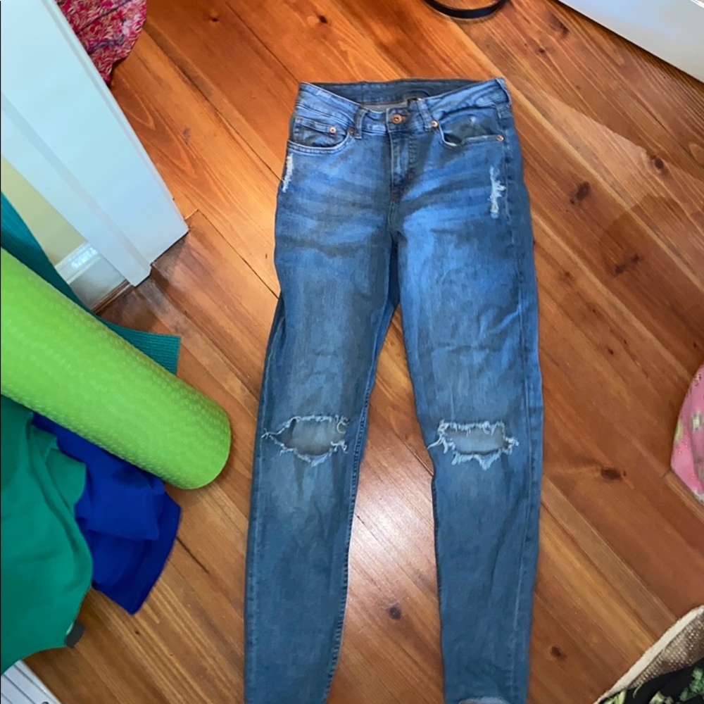 H & M Boyfriend Jeans Raw Hem 4